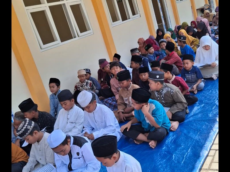 Kegiatan Khotmil Qur’an Peringatan Hari Santri