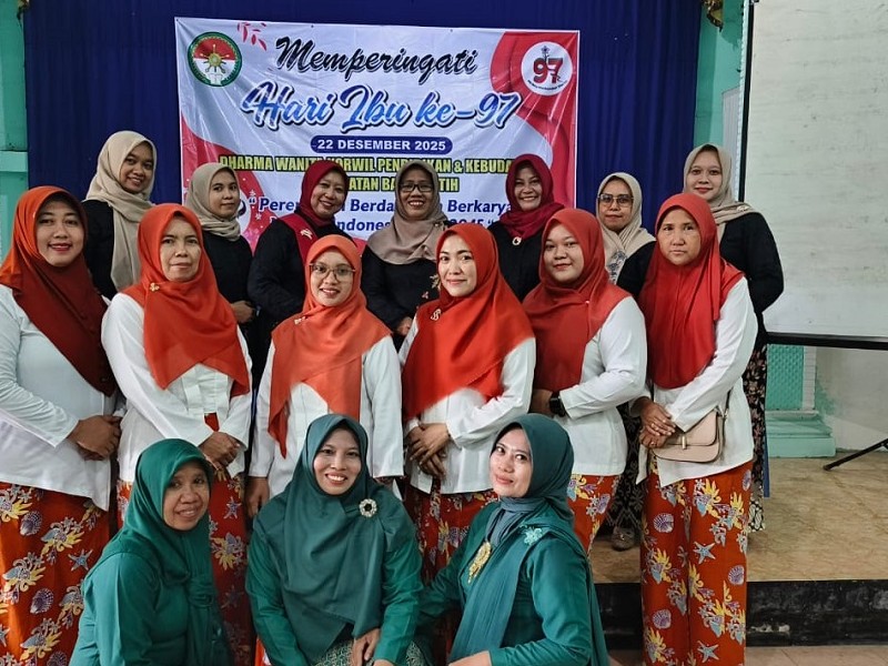 Memperingati hari Ibu Dharma Wanita Korwil Pendidikan dan Kebudayaan Kecamatan Banyuputih